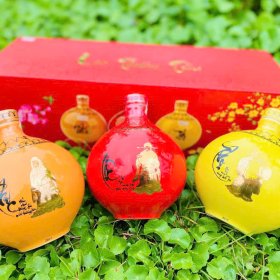 NHUNG NAI NGÂM TỬU