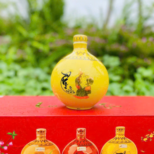 NHUNG NAI NGÂM TỬU